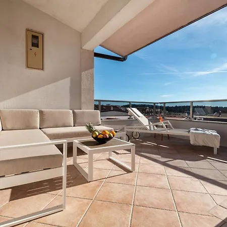 Iva Apartment